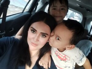 Sissy Firman Instagram - Kesayangan mama 😘❤️