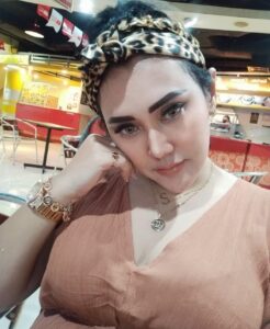 Actress Sissy Firman HD Instagram Photos and Wallpapers September 2022
