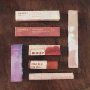 Sister Claire Instagram - 最近、素敵だなと思って購入しました☺️.
.
.
とくに気に入ったのは、mystery blur tint #004 mystery berry 🍓.
.
マットでかわいいピンクです…！
.
#韓国コスメ　#mystery #mattetogo #immeme #vavimello