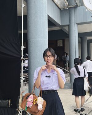 Sita Chutipaworakarn Instagram - ขอบคุณโรงเรียนที่สอนให้หนูนิสัยดี ปากดี ใจดี 
และหัวดีนะคะ! 🥶🎬 #ไอ้เป๊าะซีอีโอมอหก #ไอ้เป๊าะceoม6