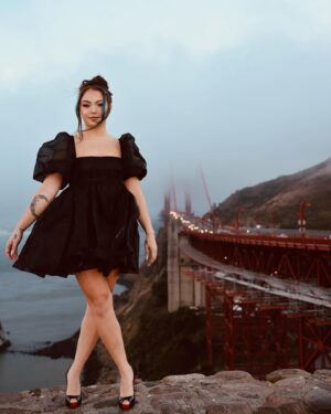 Skye Dolecki Instagram - ✨24✨ 
Here’s to another 365 days of being a dork with the people I love 💙 thank you everyone for making my birthday so special 💙💙💙