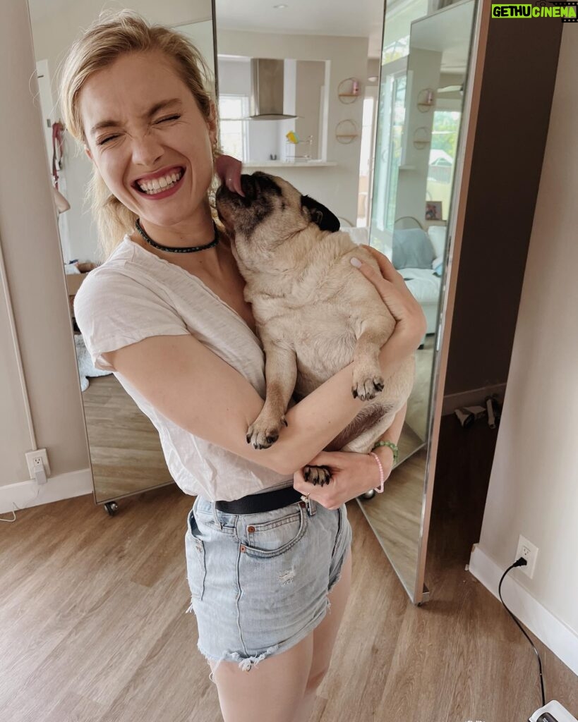 Skyler Samuels Instagram - my niece is an actual potato 🥔 (swipe for a little 👀)