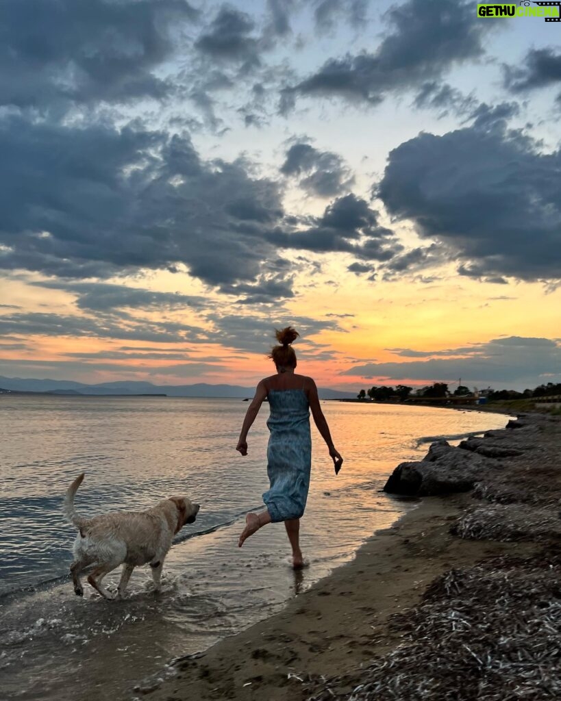 Smaragda Karydi Instagram - Φθινοπωρινά απογεύματα με τον οφίσιαλ @yiannisofficial