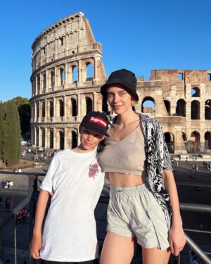 Snezhana Samokhina Instagram - Russo turisto🫰🏼