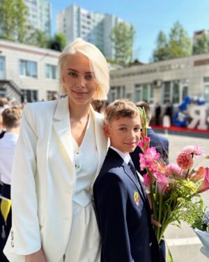 Snezhana Samokhina Instagram - Последний год началки 💔 с ума сойти