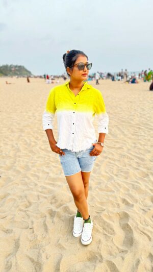 Snisha Chandran Instagram - Bing Bing Boo💃🏻💫

VC @aadi_jn 

#reels #reelsinstagram #réel #reelitfeelit #insta #instareels #instadaily #instagram #instalike #instagood #like #likesforlike #trendingreels #trending