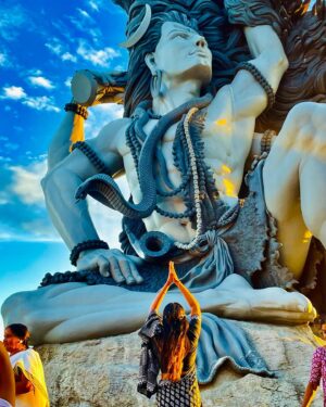 Snisha Chandran Instagram - ഗംഗാധരേശ്വരൻ 🙏🏻🕉❤️

#picoftheday #love #shiva #mahadev #loveshiva #shivalover #instapic #azhimalasivatemple #likesforlike #like