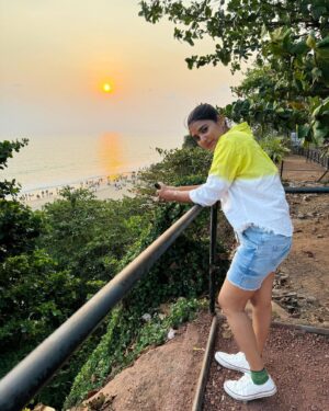 Snisha Chandran Instagram - 🔆

#picoftheday #picture #pic #picart #like #instalike #likesforlike #instagram #insta #instadaily #instagood #instafashion #instalove #love #snishachandran #snisha #loveislove #loveyourself #loveofmylife