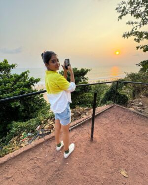 Snisha Chandran Instagram - 🔆

#picoftheday #picture #pic #picart #like #instalike #likesforlike #instagram #insta #instadaily #instagood #instafashion #instalove #love #snishachandran #snisha #loveislove #loveyourself #loveofmylife