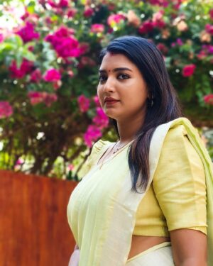 Snisha Chandran Instagram - 💫🌸

📸 @_wo_l_fy_ 

#picture #pic #picoftheday #picofday #like #liketime #likesforlike #insta #instagram #instadaily #instagood #love #loveyourself #snishachandran #anjali