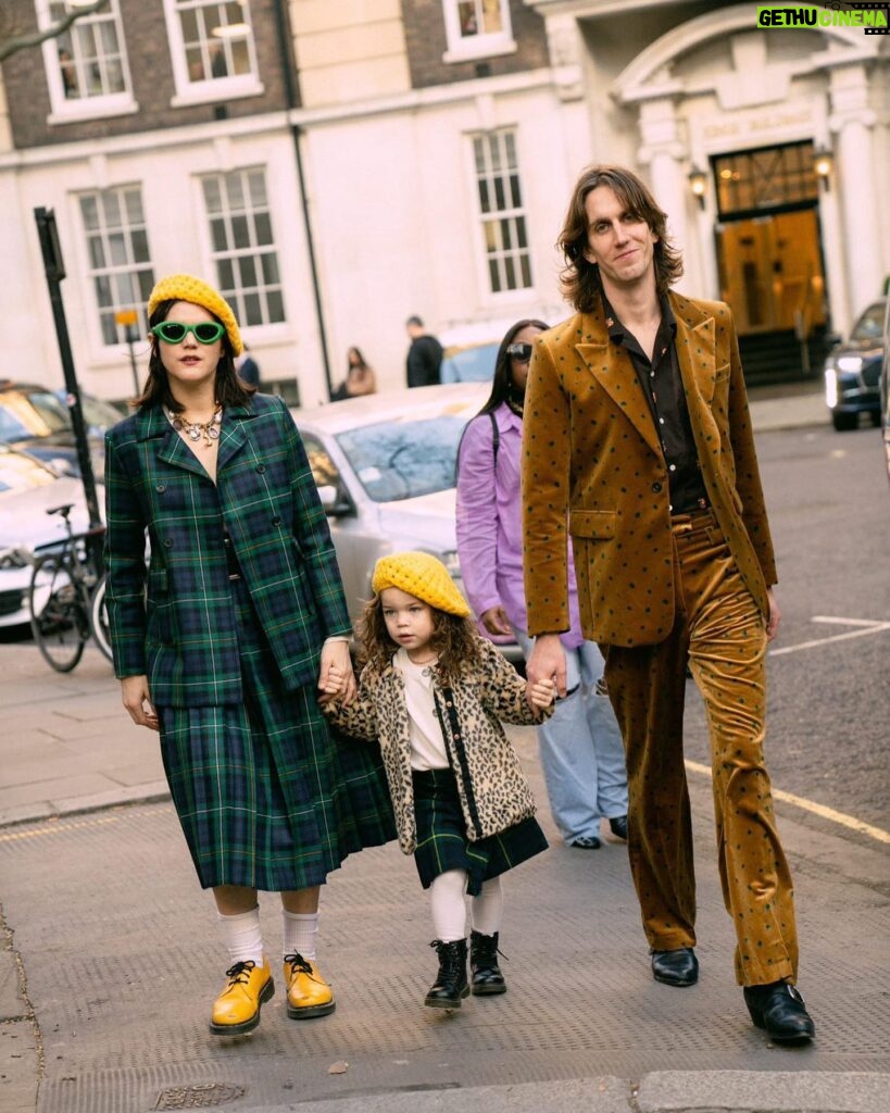 SoKo Instagram - A little London family trip to see our friends at @paulandjoeparis : @sosopaulandjoe @adrienalbou @leithclark I love traveling with these 2 so so much 🧸 🇬🇧 1 & 3 pic by @sharonlopez 5,6,8,9 by @stephanefeugerephotography And last slide, i die 😭 Make up @anitakeeling Hair @philippetholimet