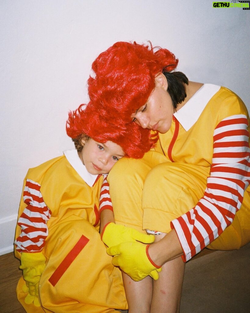 SoKo Instagram - All love forever ♾️ 💛❤️💛❤️💛 Halloween edition against McDonald’s! GO VEGAN All fun captured by our fave @miriam_marlene #govegan #veganmom