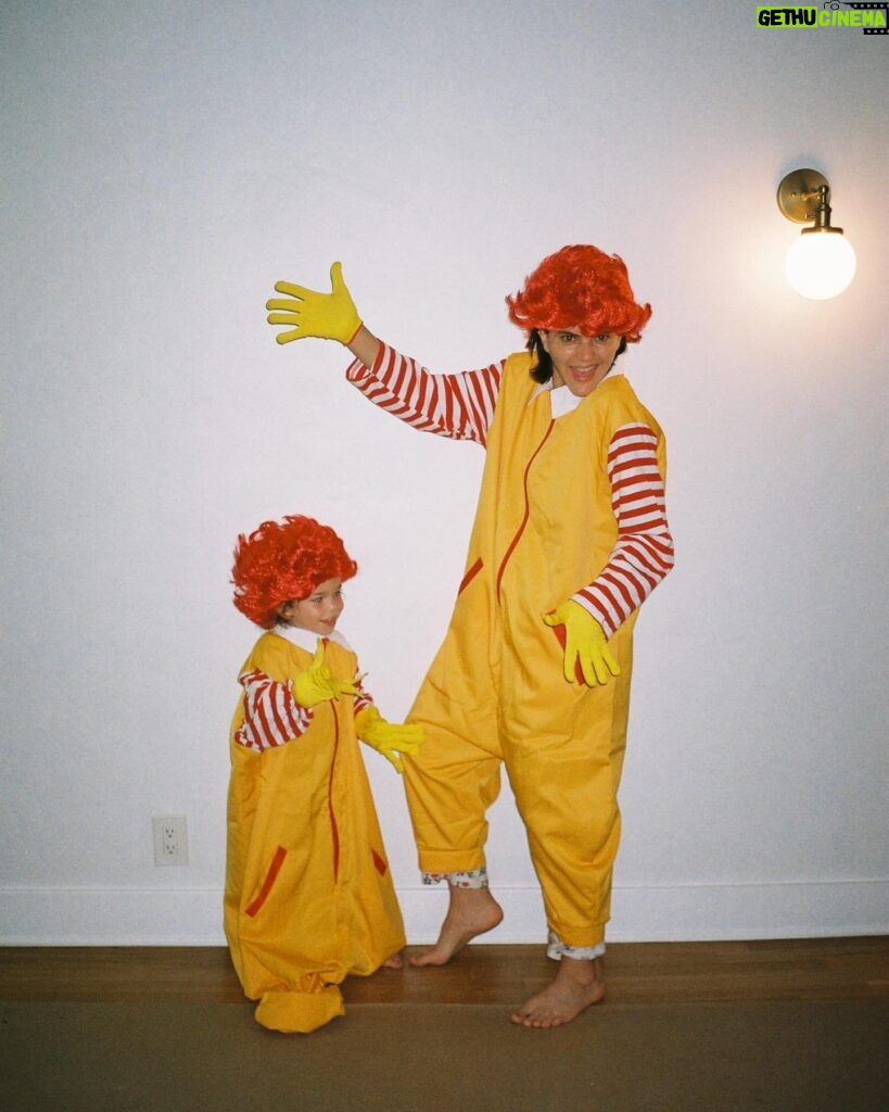SoKo Instagram - All love forever ♾️ 💛❤️💛❤️💛 Halloween edition against McDonald’s! GO VEGAN All fun captured by our fave @miriam_marlene #govegan #veganmom