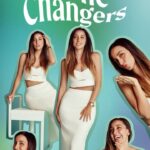 Sofía Sisniega Instagram - En Cosmo te decimos porque @sofiasisniega es una “Game Changer” 🩵 Siempre ha tenido una ternura por los animales que la ha llevado a ser activista y defensora de ellos 🐬