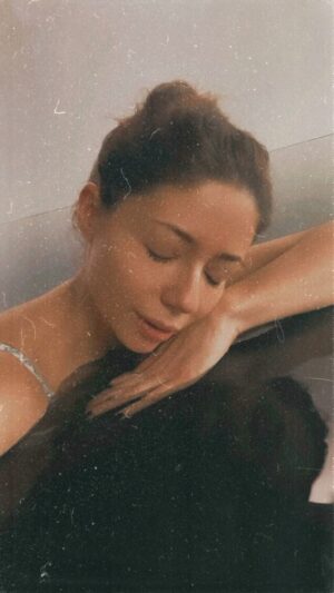 Sofia Escobar Instagram - #Notimetodie #indoorpoolsession