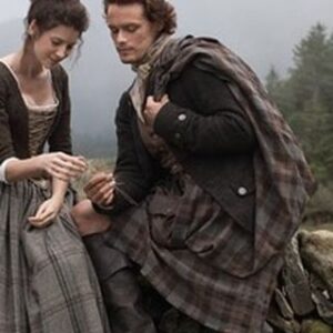 Sofia Escobar Instagram - #outlander fans where you at? #skyboatsong