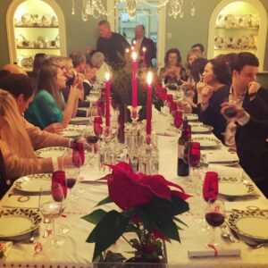 Sofia Grillo Instagram - .
Um brinde à alegria e união! 
Um Santo e Feliz Natal a todos ❤️🎄
.
#natal2023 
#saudeamorepaz