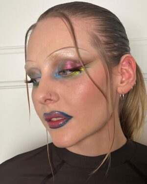 Sofia Kappel Instagram - Thank you to @jarmide_mua for making me feel like a million bucks. You’re a true artist ✨