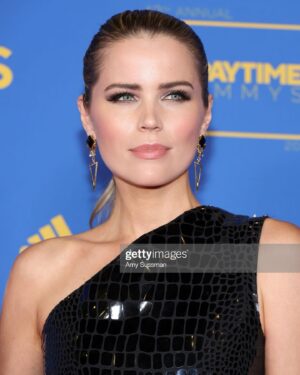 Sofia Mattsson Instagram - Wow! 💫 What an amazing night celebrating all the amazing work in daytime TV! So proud of my @generalhospitalabc family and all the well deserved award winners! 🏆 #Emmys #Daytime #CBS #GeneralHospital