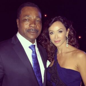 Sofia Milos Instagram - Rest in peace Carl Weathers ❤️🙏
Thank you for all the amazing work you did, for entertaining millions around the world , for your kindness when we met  and even working on CHICAGO JUSTICE together when I came on …. RIP you wonderful man . 

#carlweathers #rip