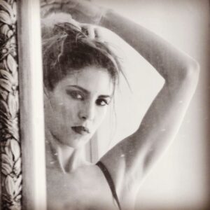 Sofía Reca Instagram - #Will #behappy #peace