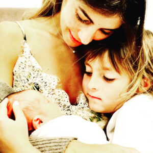 Sofía Reca Instagram - You rock 🎸 my world!  No words to describe how much I love you! Thanks for making me a Mom! And thanks to the photographer @tyankelevich for sharing with me this adventure of being parents!
Love you all so much! 🙌🏻 #To #Inti #Mila  No hay palabras para describir cuanto los amo! Gracias por ser mis hijos, y especialmente GRACIAS al fotógrafo por compartir conmigo esta aventura de ser padres! Los amo tanto! 💜💜💜