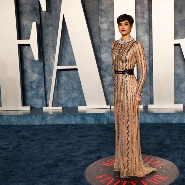 Sofia Boutella Instagram - Vanity Fair Oscars - Celebrating the 95th Oscar Winners @theacademy - @vanityfair - THANK YOU to my incredibly talented friend Daniel Del Core and his team for this stunning couture dress @delcoreofficial @danieldelcore - THANK YOU to my epic glam team and their team @andylecompte @katesynnottmakeup - THANK YOU @drbarbarasturm for prepping my skin - @chloefogel - #VFOscars #VanityFairOscarParty @gettyentertainment