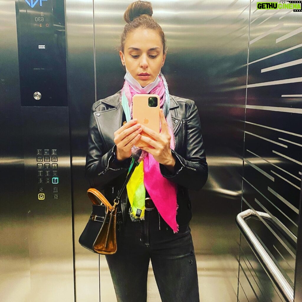 Sofia Nizharadze Instagram -
