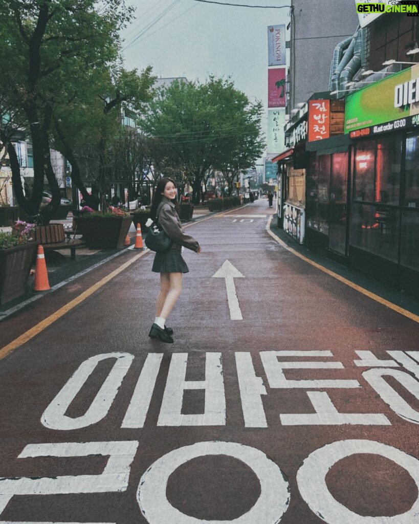 Sofiee Ng Hoi-yan Instagram - Seoul alone 🦖