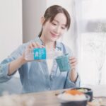 Sofiee Ng Hoi-yan Instagram - 昕平時嘅三餐都好隨性，好多時都係食件三文治🥪就趕住出去做嘢，唔能夠好好細味生活🫠 今次整陶瓷，對昕而言係對生活截然不同嘅體驗✨ 過程看似簡單，但原來每個施力嘅角度同力度都需要耐性，慢慢摸索～ 就同生活一樣，放慢節奏好好感受，先可以細味清楚每個日常🤍 你哋同我一齊由今日開始用ion water杯飲ion water喇～Cheers (▰˘◡˘▰) ﾉ💧 @pocarisweathk #keepwatering #生活需要輕調味 #ionwater #ionwaterhk #pocarisweationwater #陶藝創作 #手工陶瓷 #五感遊歷之旅