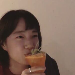 Sohn Su-hyun Instagram - 나는 이제 칵테일 한잔으로 취하는 가성비 인간이 되었다.