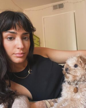 Sol Rodríguez Instagram - Fotos con mi bebe Buñuelo xq la extraño muchooo 🥹🫶🏽💖
Pics with my baby Buñuelo bc i miss her soo muchh