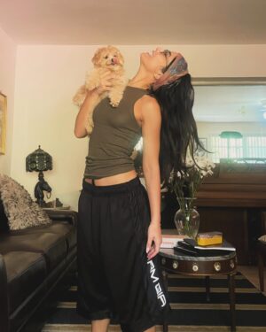 Sol Rodríguez Instagram - Fotos con mi bebe Buñuelo xq la extraño muchooo 🥹🫶🏽💖
Pics with my baby Buñuelo bc i miss her soo muchh