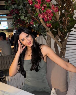 Sol Rodríguez Instagram - This year has already been one of the best years of my life and this birthday has already been one of the best birthdays of my life and its only 9 am 🥹🫶🏽🎉🎂💕 im so grateful 🫶🏽✨💕🤗🙏🏽•••••••

Este año ha sido de los mejores años y este cumpleaños ha sido ya de los mejores cumpleaños y son recién las 9am. Estoy tan agradecida con la vida ✨