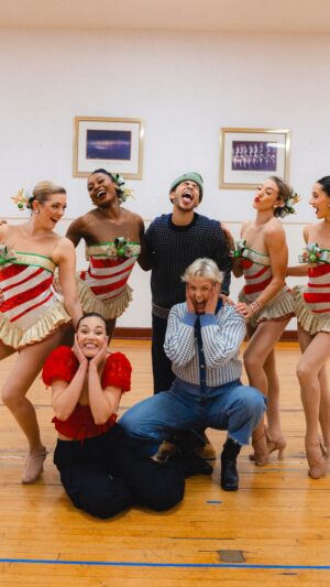 Solea Pfeiffer Instagram - We’re performers 🌟 Of course we had to do this trend with the cast of @hadestown!