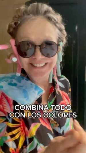 Soledad Silveyra Instagram - NO LO INTENTEN🙅‍♀️

Las aventuras de Solita en Calle Corrientes para no caminar hasta la esquina🤣

Los amo!!