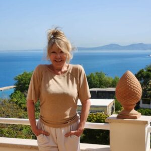 Soledad Silveyra Instagram - Les comparto algunas fotos de Ischia 🇮🇹 Scogli degli Innamorati / Baia de Citara / Giardini La Mortella, creado por Susana Walton, una escritora argentina.
Los quiero❤️
