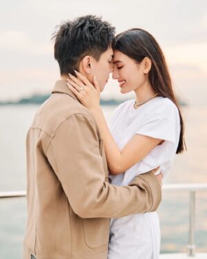 Somaline Ang Instagram - Out of over 7 billion people in the world, I found you. 

The very first day you came into my life, I know you are going to be special to me. Thank you for everything, my love and my soulmate @nickk_teo

On 16 Aug, I turned 28 and i got engaged 💍❤️