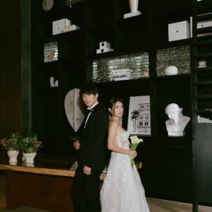 Somaline Ang Instagram - One month as married couple, life is good 🤭 

Makeup by @shaunleelee 
Hair by @calvingan26 
Wedding planner @pohjuju @smittenoccasions 
Wedding gown by @belleandtulle