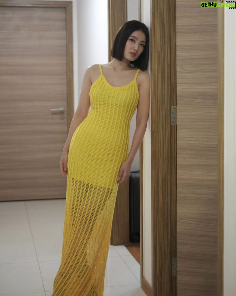 Somaline Ang Instagram - 💛💛💛 Yellow is a happy color 🤭🤭🤭 Makeup by @shaunleelee #shaunlee_makeup Style by @samonggg