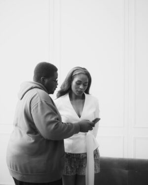 Somkele Iyamah Idhalama Instagram - “Make me Your vessel,
Make me an offering,
Make me whatever You want me to be.
I came here with nothing,
But ALL You have given me,
Jesus bring new wine…out of me”
🤲
Thank you Lord for May, June is in Your Hands. Bless this month O Lord, bless the work of Your Hands. Amen.

Have an amazing new week and new month all. 💋

📸: @lotusprod.co