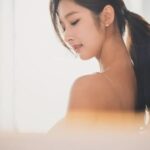 Son Ji-hyun Instagram - 전에 찍었던 웨딩 스튜디오 샘플사진. . . 시간은 참 빠르다 . . 사진 이쁘게 찍어주신 😀 @piona_st