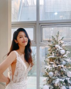 Son Ji-hyun Instagram - Happynewyear