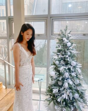 Son Ji-hyun Instagram - Happynewyear