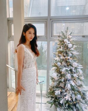 Son Ji-hyun Instagram - Happynewyear