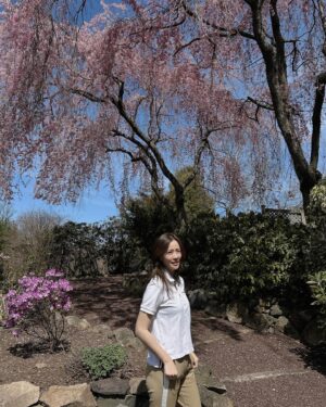 Son Tae-young Instagram - #cherrytree 여름같은 봄🌱