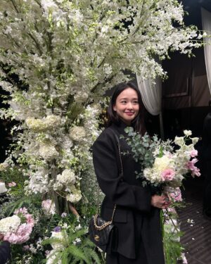 Son Yeon-jae Instagram - 👦랑 같이간 첫번째 결혼식😆🤍