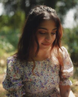 Sona Olickal Instagram - Brb daydreaming ☁️✨

Shot by: @merin__georg 
Grading by: @akn.jpeg