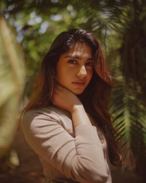 Sona Olickal Instagram - 🌿✨

Shot by: @merin__georg
