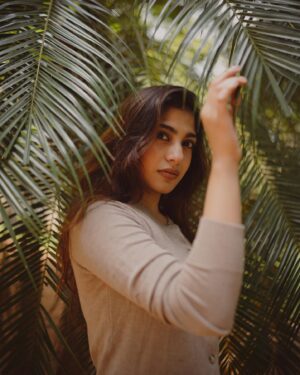 Sona Olickal Instagram - 🌿✨

Shot by: @merin__georg